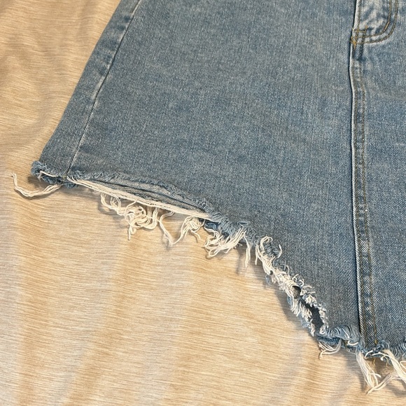 NWT asymmetrical  jean skirt - Picture 4 of 10
